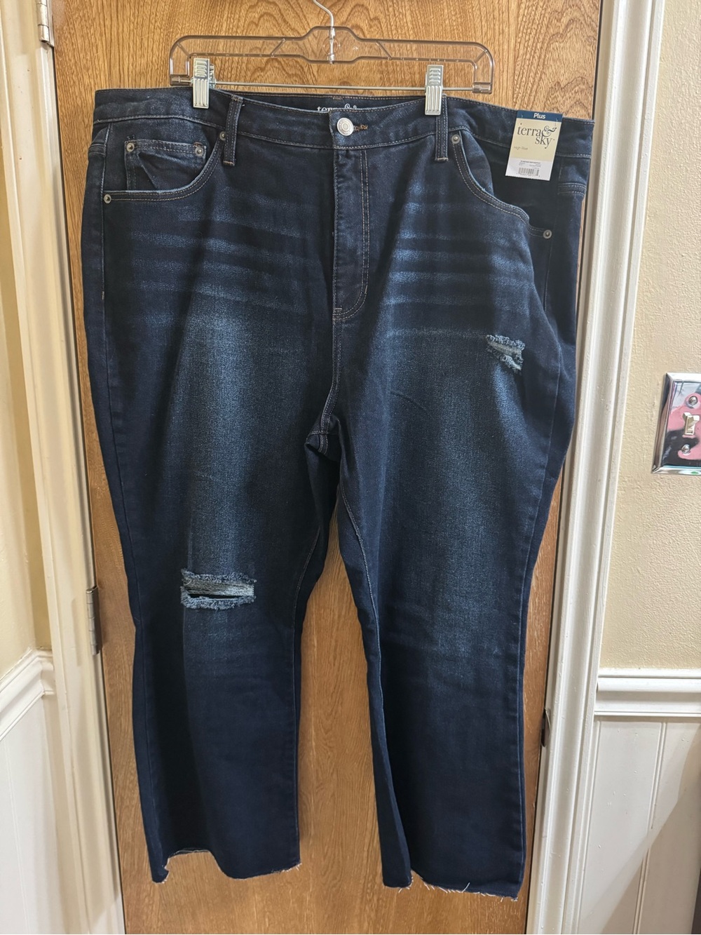 BRAND NEW WOMEN'S SIZE 22W TERRA & SKY FLARE JEANS DISTRESSED DARK WASH STRETCH